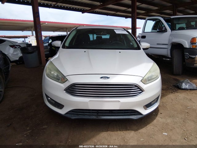 Ford Focus Titanium 2016 1FADP3N28GL259990 Image 12