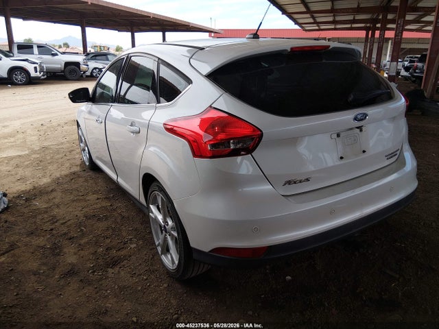 Ford Focus Titanium 2016 1FADP3N28GL259990 Image 3
