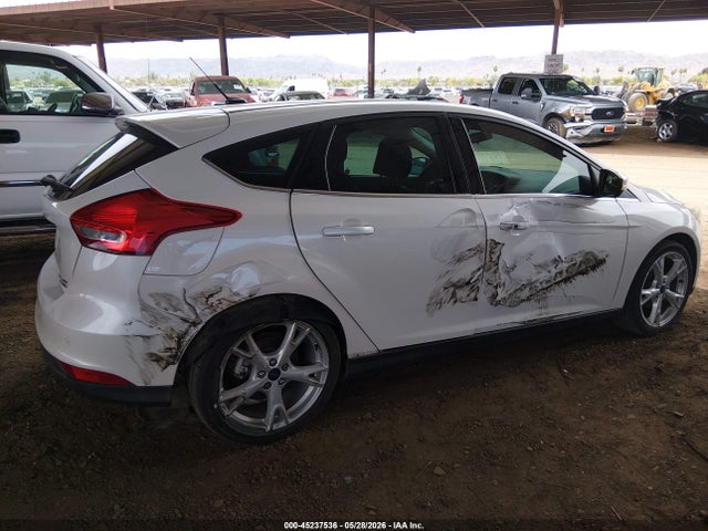 Ford Focus Titanium 2016 1FADP3N28GL259990 Image 6