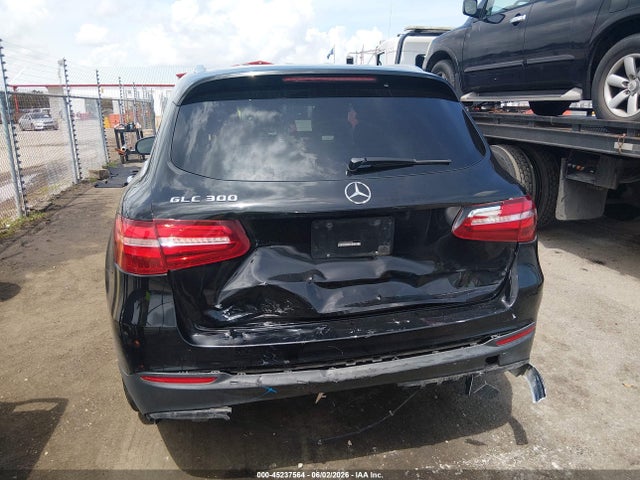WDC0G4JB8HF257798 Mercedes-Benz GLC 300