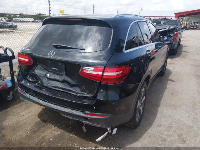 WDC0G4JB8HF257798 Mercedes-Benz GLC 300
