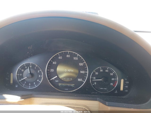 45237598 :رقم المزاد ، WDBUF87X89B365933 vin ، 2009 Mercedes-benz E 350 4matic مزاد بيع