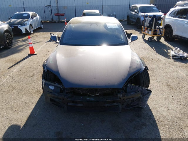 45237612 :رقم المزاد ، 5YJSA1E20LF381926 vin ، 2020 Tesla Model S Long Range Dual Motor All-wheel Drive/long Range Plus Dual Motor All-wheel Drive مزاد بيع