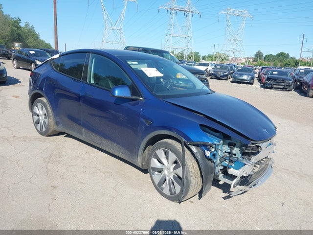 Продажа на аукционе авто 2023 Tesla Model Y Awd/long Range Dual Motor All-wheel Drive, vin: 7SAYGDEE2PA170009, номер лота: 45237660