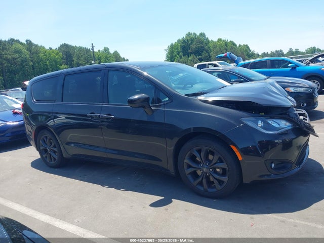 Продаж на аукціоні авто 2020 Chrysler Pacifica Touring, vin: 2C4RC1FG7LR232887, номер лоту: 45237663