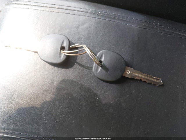 2006 Buick Lucerne Cxs მანქანა იყიდება აუქციონზე, vin: 1G4HE57Y06U195589, აუქციონის ნომერი: 45237680