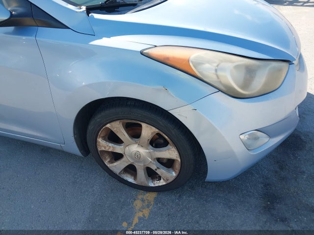 2013 Hyundai Elantra Limited მანქანა იყიდება აუქციონზე, vin: KMHDH4AE1DU517992, აუქციონის ნომერი: 45237709