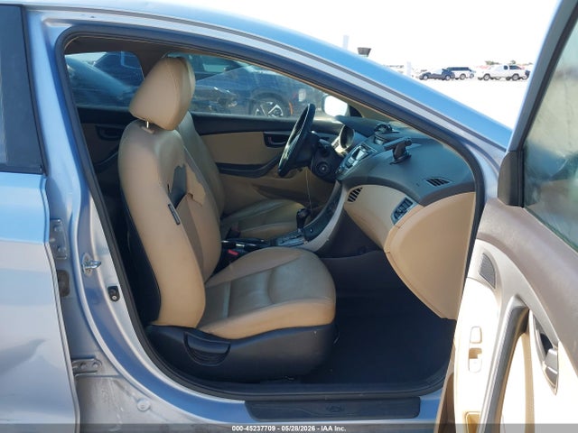 2013 Hyundai Elantra Limited მანქანა იყიდება აუქციონზე, vin: KMHDH4AE1DU517992, აუქციონის ნომერი: 45237709