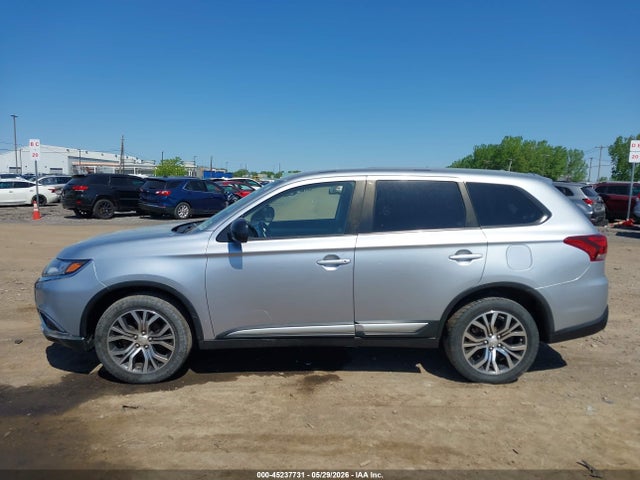Продаж на аукціоні авто 2016 Mitsubishi Outlander Es, vin: JA4AZ3A35GZ039543, номер лоту: 45237731