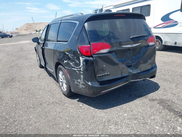 Продаж на аукціоні авто 2019 Chrysler Pacifica Touring L, vin: 2C4RC1BG0KR577344, номер лоту: 45237735