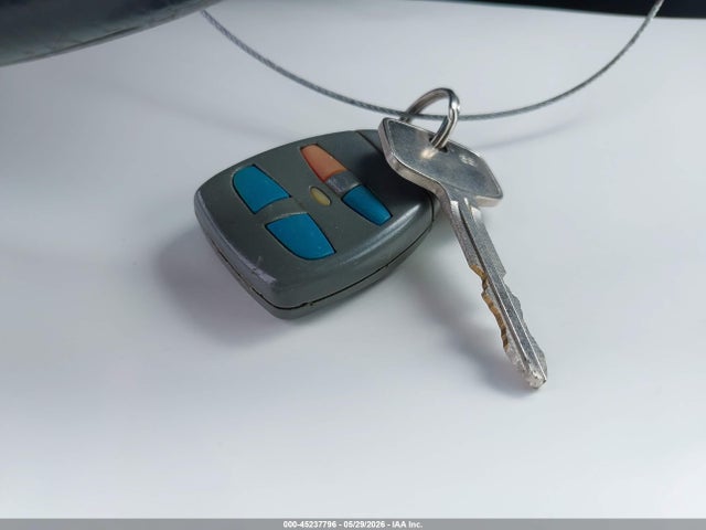 Продаж на аукціоні авто 2000 Toyota Sienna Le, vin: 4T3ZF13C3YU222119, номер лоту: 45237796