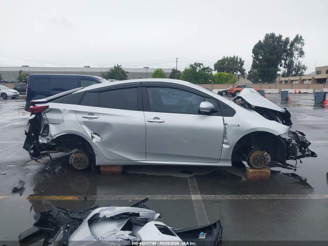 45237798 :رقم المزاد ، JTDKARFP6H3034145 vin ، 2017 Toyota Prius Prime Premium مزاد بيع