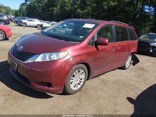 Aukcja sprzedaży 2015 Toyota Sienna Xle 8 Passenger, vin: 5TDYK3DC9FS569714, numer aukcji: 45237808