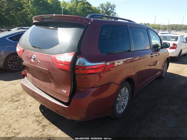 Aukcja sprzedaży 2015 Toyota Sienna Xle 8 Passenger, vin: 5TDYK3DC9FS569714, numer aukcji: 45237808