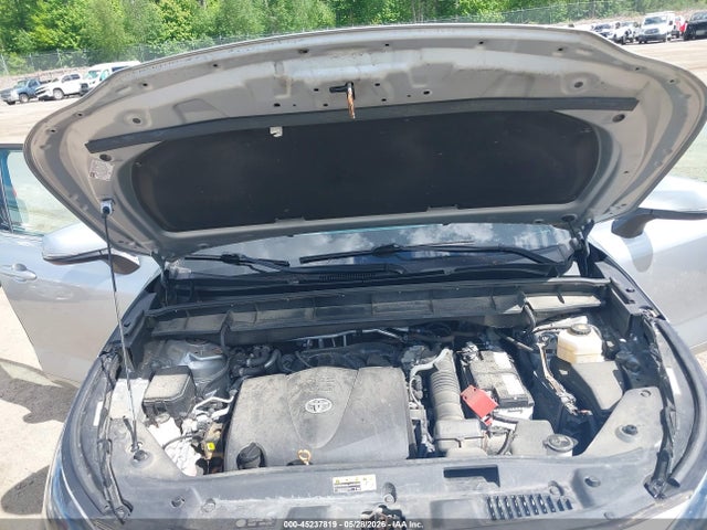 Toyota Highlander Le 2022 5TDBZRBH1NS573306 Image 10