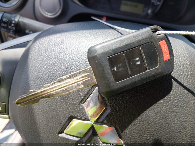 ML32AUHJ1MH009486 Mitsubishi Mirage Carbonite Edition/es/le