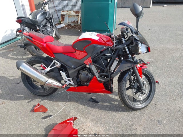 Продажа на аукционе авто 2015 Honda Cbr300 R, vin: MLHNC5105F5100970, номер лота: 45237939