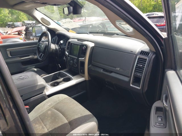 Продажа на аукционе авто 2018 Ram 2500 Big Horn  4x4 6'4 Box, vin: 3C6UR5DL6JG314765, номер лота: 45237974