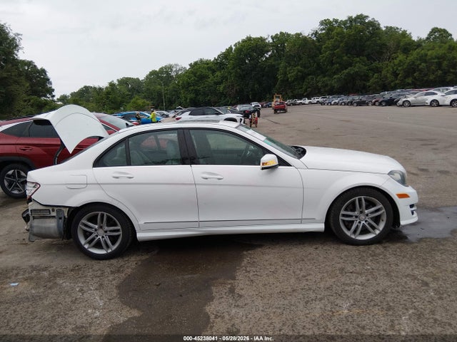 Продажа на аукционе авто 2014 Mercedes-benz C 300 Sport 4matic, vin: WDDGF8AB2EA942795, номер лота: 45238041