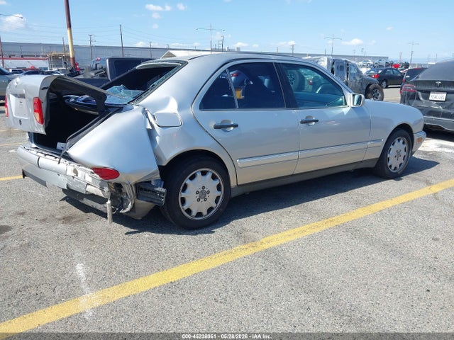 Aukcja sprzedaży 1998 Mercedes-benz E 320, vin: WDBJF65F0WA605821, numer aukcji: 45238061
