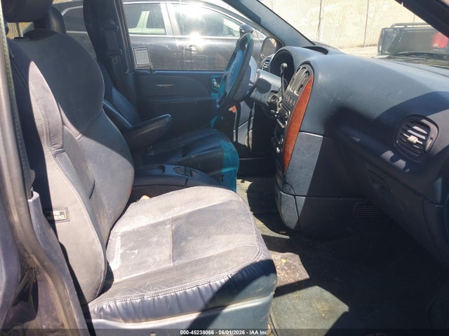 45238066 :رقم المزاد ، 2C8GT64L32R582180 vin ، 2002 Chrysler Town & Country Limited مزاد بيع