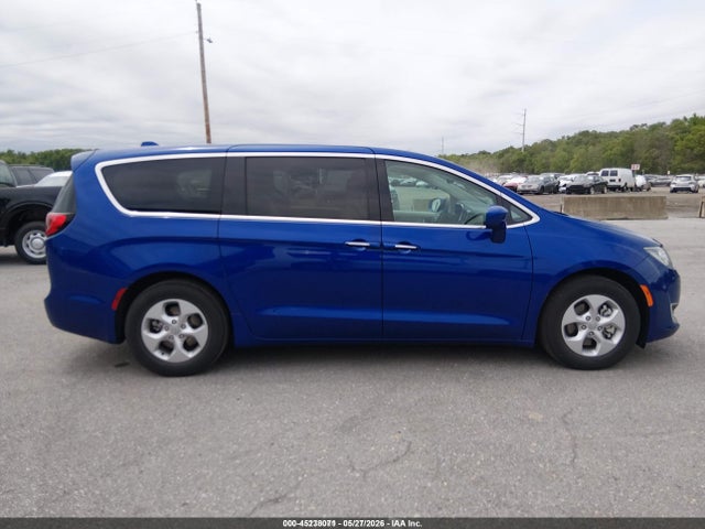 Продаж на аукціоні авто 2018 Chrysler Pacifica Hybrid Touring Plus, vin: 2C4RC1H70JR289720, номер лоту: 45238071