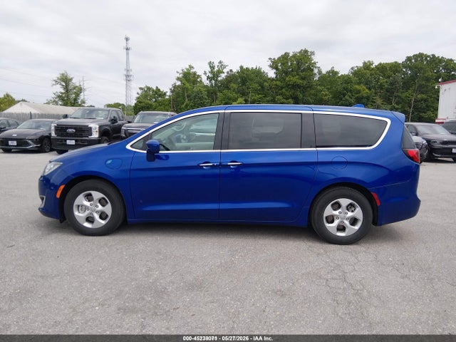 Продаж на аукціоні авто 2018 Chrysler Pacifica Hybrid Touring Plus, vin: 2C4RC1H70JR289720, номер лоту: 45238071