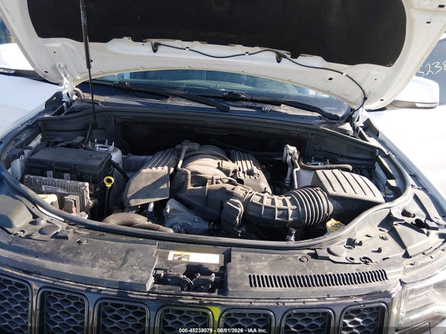 1C4RJFDJ2HC675157 Jeep Grand Cherokee Srt 4x4