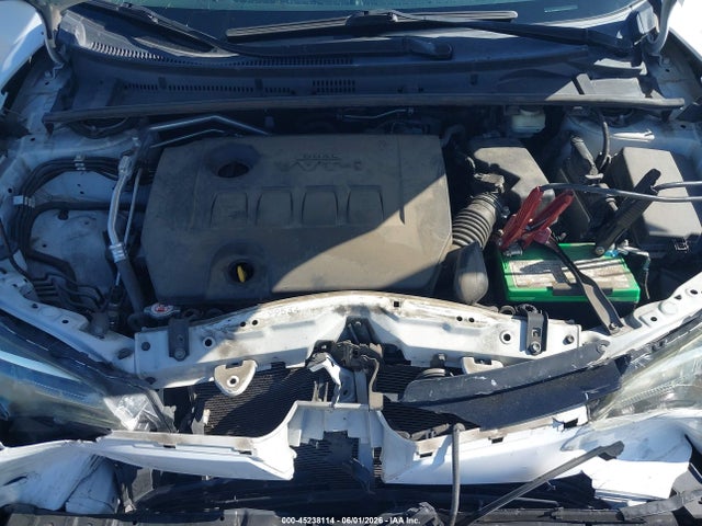 2T1BURHE6JC121351 Toyota COROLLA LE