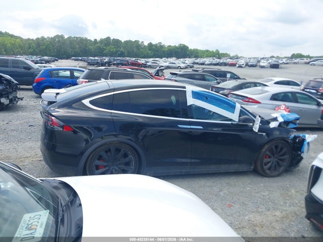 2020 Tesla Model X Performance Dual Motor All-wheel Drive მანქანა იყიდება აუქციონზე, vin: 5YJXCAE48LF238773, აუქციონის ნომერი: 45238144