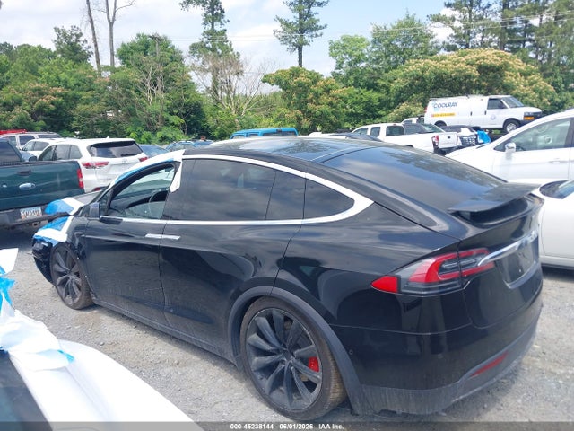 2020 Tesla Model X Performance Dual Motor All-wheel Drive მანქანა იყიდება აუქციონზე, vin: 5YJXCAE48LF238773, აუქციონის ნომერი: 45238144