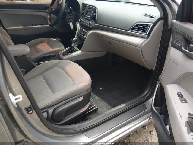 Продаж на аукціоні авто 2018 Hyundai Elantra Se, vin: KMHD74LF6JU648422, номер лоту: 45238146