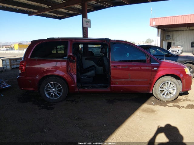 2C4RDGCG4ER422671 Dodge Grand Caravan Sxt 30th Anniversary