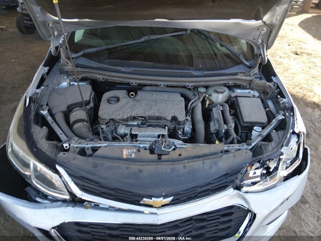 45238268 :رقم المزاد ، 1G1BC5SM4J7233541 vin ، 2018 Chevrolet Cruze Ls Auto مزاد بيع