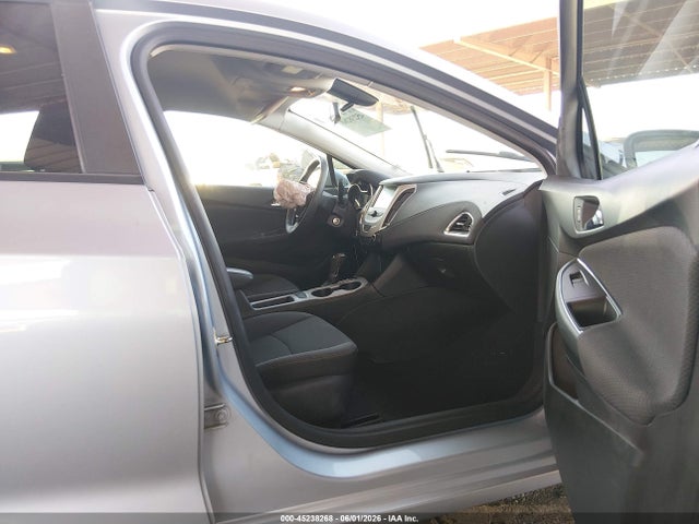 45238268 :رقم المزاد ، 1G1BC5SM4J7233541 vin ، 2018 Chevrolet Cruze Ls Auto مزاد بيع