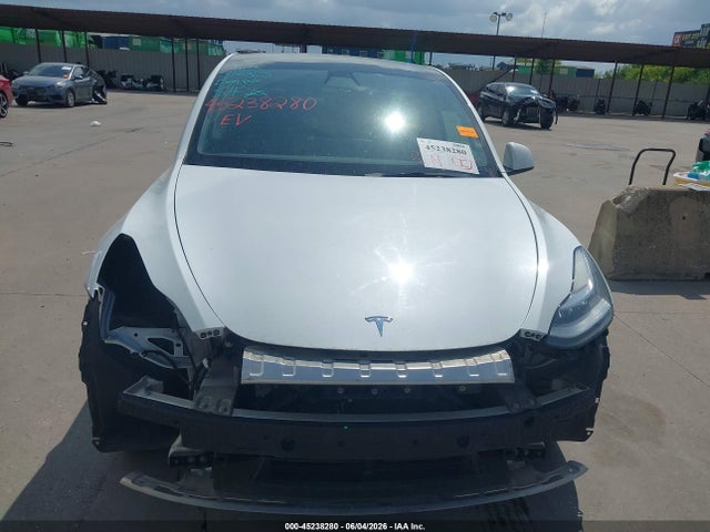 Продажа на аукционе авто 2022 Tesla Model Y Long Range Dual Motor All-wheel Drive, vin: 7SAYGDEE4NF316023, номер лота: 45238280