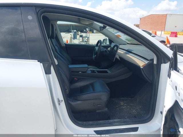 Продажа на аукционе авто 2022 Tesla Model Y Long Range Dual Motor All-wheel Drive, vin: 7SAYGDEE4NF316023, номер лота: 45238280