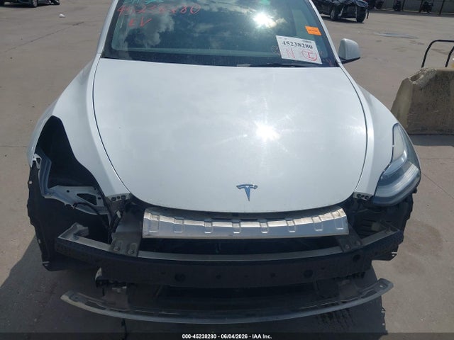 Продажа на аукционе авто 2022 Tesla Model Y Long Range Dual Motor All-wheel Drive, vin: 7SAYGDEE4NF316023, номер лота: 45238280
