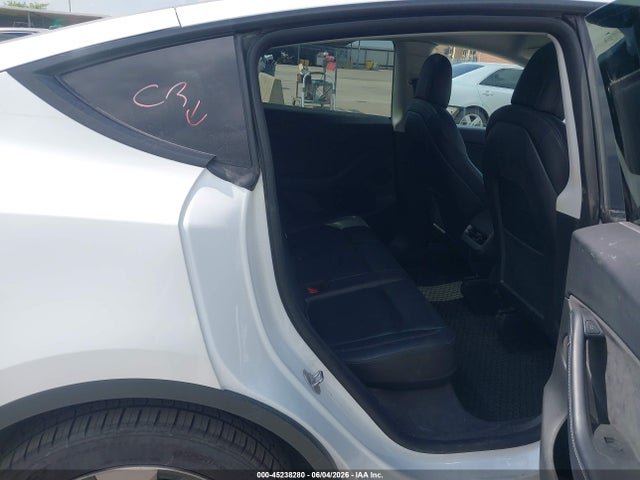 Продажа на аукционе авто 2022 Tesla Model Y Long Range Dual Motor All-wheel Drive, vin: 7SAYGDEE4NF316023, номер лота: 45238280