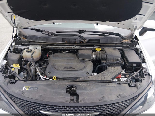 45238302 :رقم المزاد ، 2C4RC1CG0MR577622 vin ، 2021 Chrysler Voyager Lx مزاد بيع