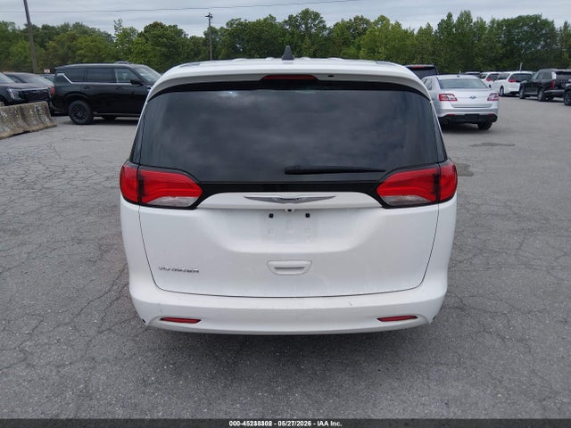 45238302 :رقم المزاد ، 2C4RC1CG0MR577622 vin ، 2021 Chrysler Voyager Lx مزاد بيع