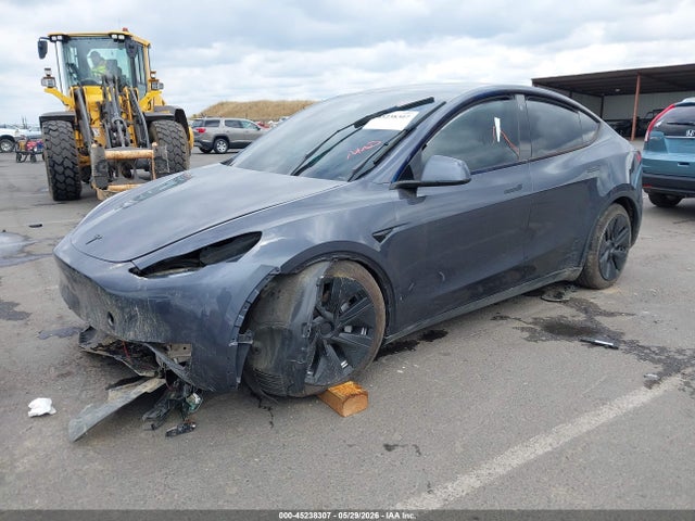 Продажа на аукционе авто 2023 Tesla Model Y Awd/long Range Dual Motor All-wheel Drive, vin: 7SAYGDEE2PF629560, номер лота: 45238307