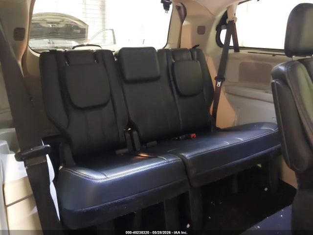 2015 Chrysler Town & Country Touring-l მანქანა იყიდება აუქციონზე, vin: 2C4RC1CG8FR554740, აუქციონის ნომერი: 45238320