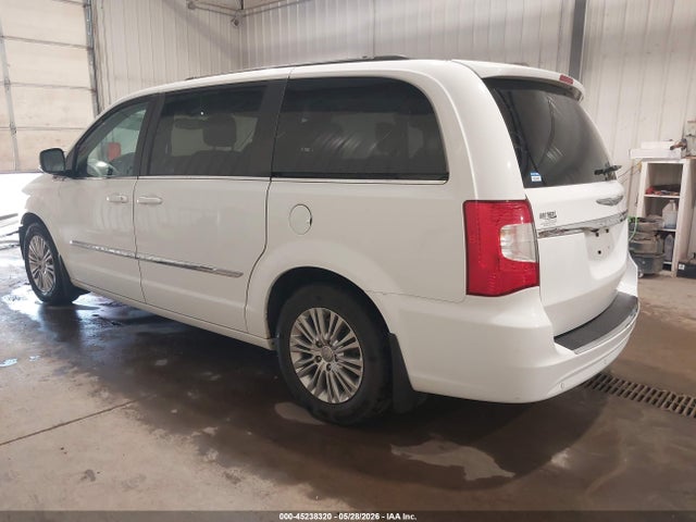 2015 Chrysler Town & Country Touring-l მანქანა იყიდება აუქციონზე, vin: 2C4RC1CG8FR554740, აუქციონის ნომერი: 45238320