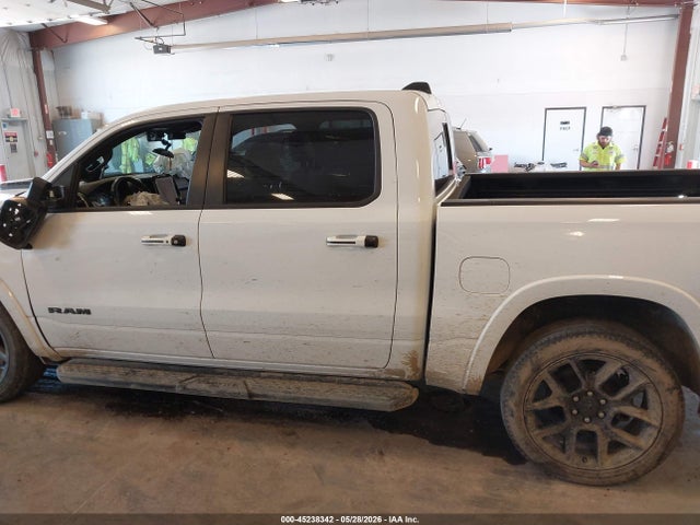 2022 Ram 1500 Laramie  4x4 5'7 Box მანქანა იყიდება აუქციონზე, vin: 1C6SRFJT3NN353313, აუქციონის ნომერი: 45238342