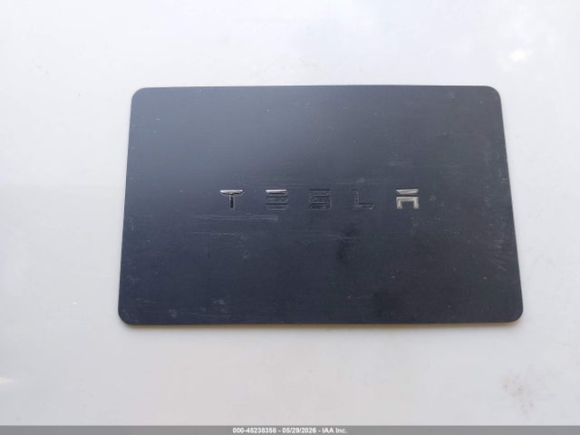 45238358 :رقم المزاد ، 5YJ3E1EB3LF665401 vin ، 2020 Tesla Model 3 Long Range Dual Motor All-wheel Drive مزاد بيع