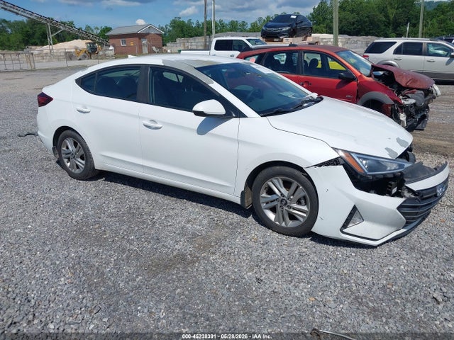 2019 5NPD84LF0KH465577 главное изображение
