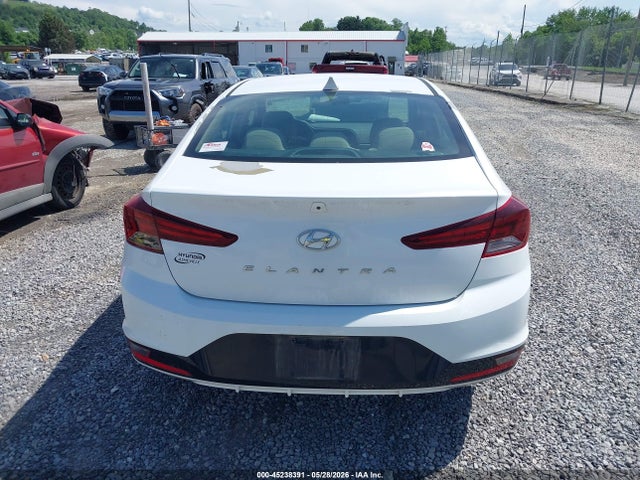Hyundai ELANTRA SEL 2019 5NPD84LF0KH465577 Image 16