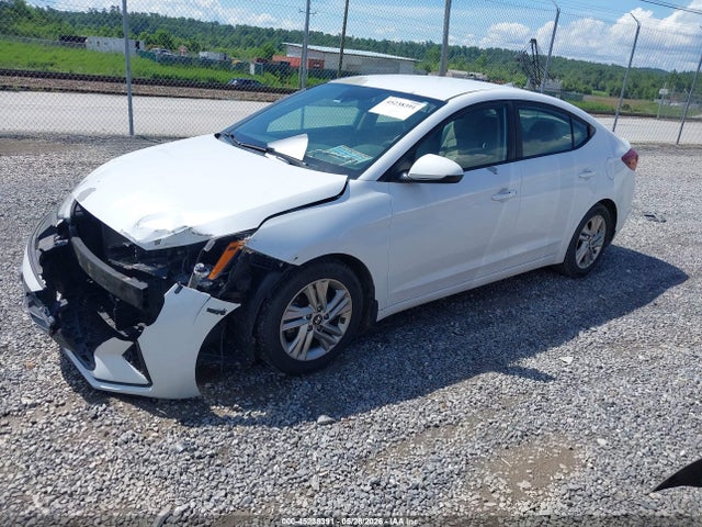 Hyundai ELANTRA SEL 2019 5NPD84LF0KH465577 Image 2