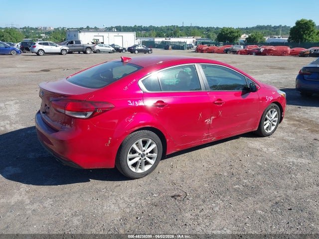 2017 Kia Forte S მანქანა იყიდება აუქციონზე, vin: 3KPFL4A77HE118988, აუქციონის ნომერი: 45238398